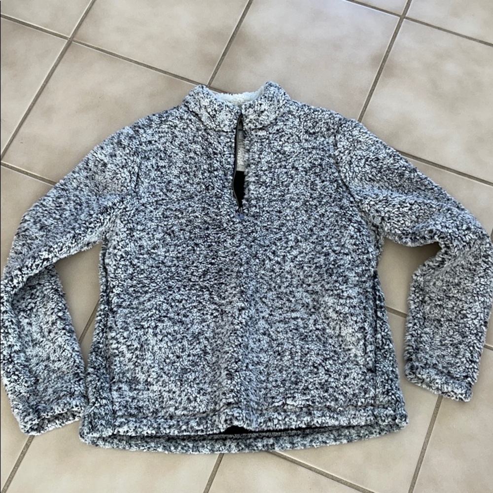 Women’s Sherpa pullover